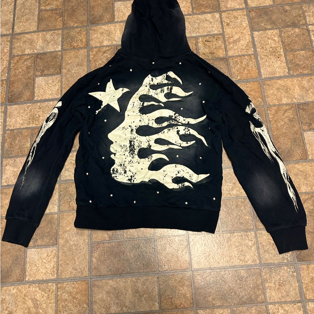 hell-star hoodie
